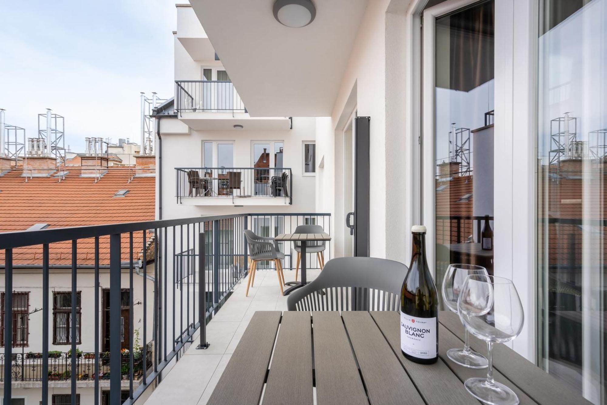 The Rose Garden Budapest Apartments Eksteriør bilde